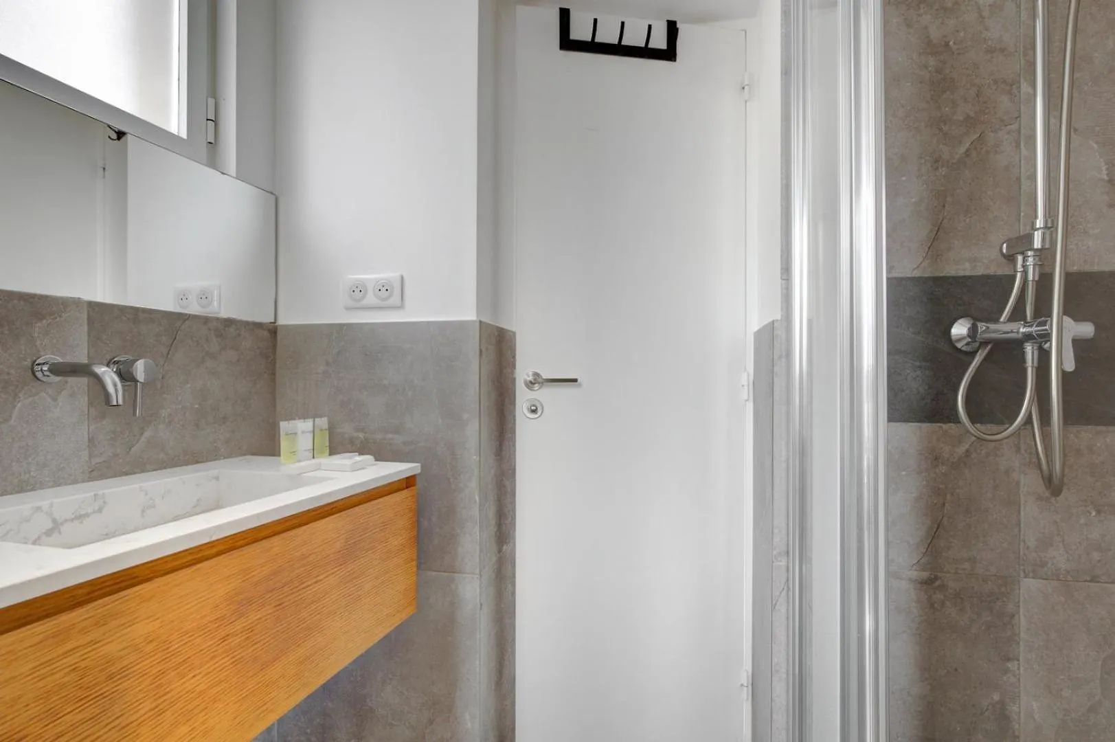 153 Mylene - Superbe A Apartment Paris